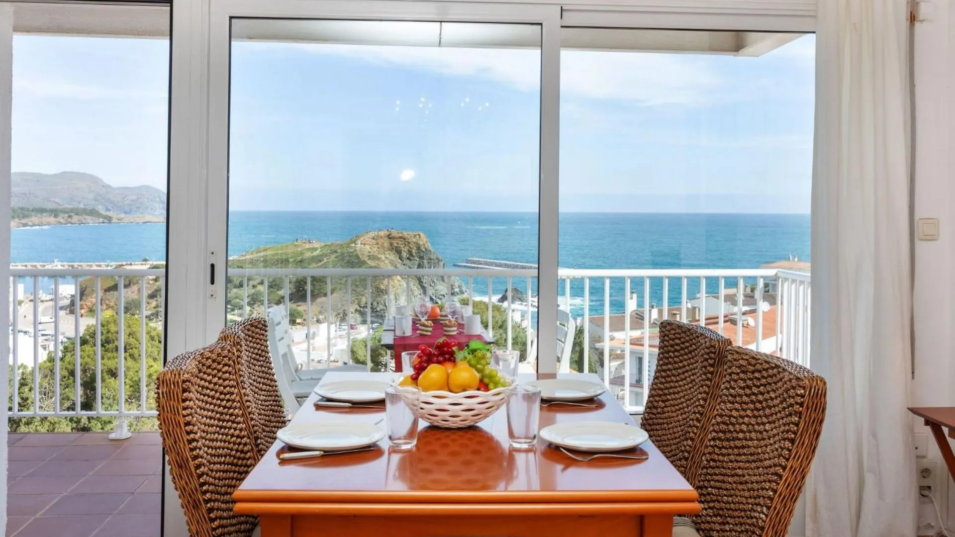Apartment Graciosa Rojo By Interhome Llança